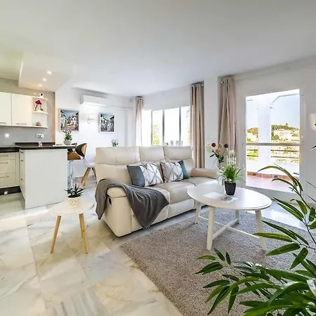 97-townhouse With Roof Terrace & Views, * Marbella