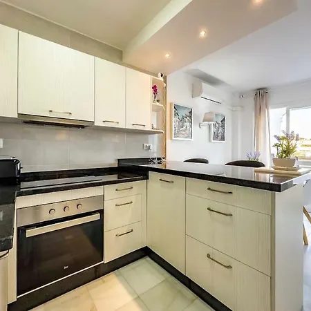 97-townhouse With Roof Terrace & Views, 公寓 马尔韦利亚