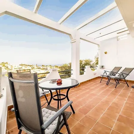 97-townhouse With Roof Terrace & Views, 아파트 마르베야